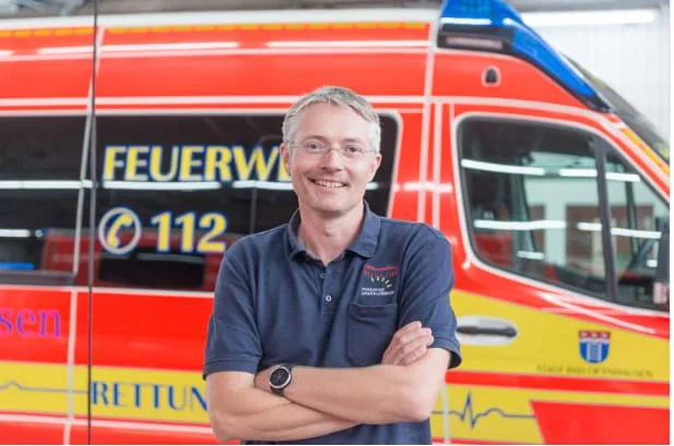 Die letzte Blutprobe gehört dem Rettungsdienst – Mit-Aufklärung bei genetischen Ursachen des OHCA bei jungen Menschen